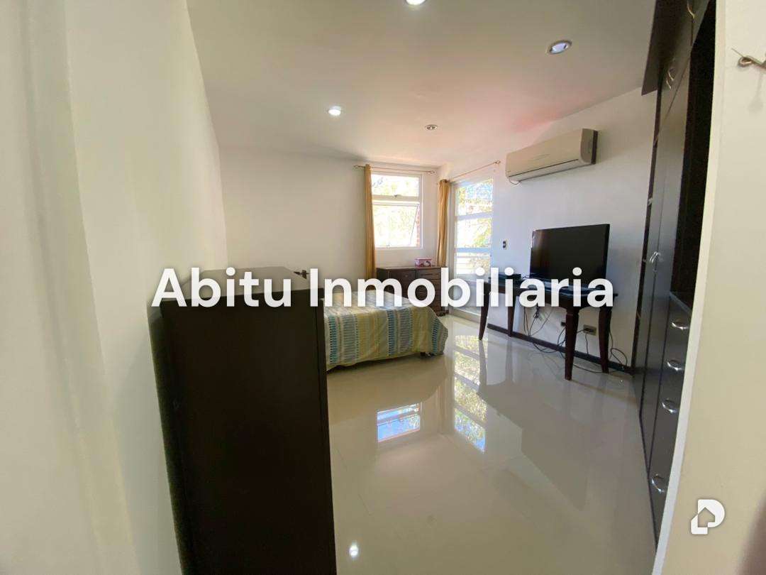 Casa en La Lagunita, Caracas – 15
