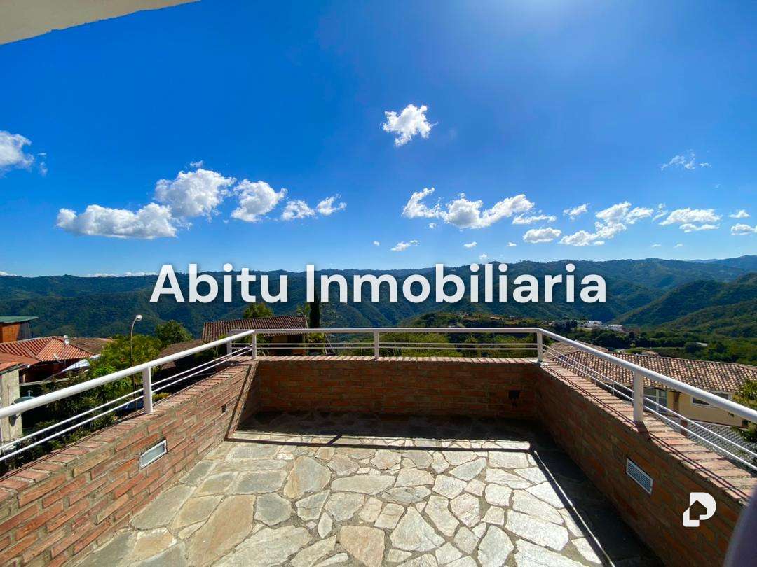 Casa en La Lagunita, Caracas – 3