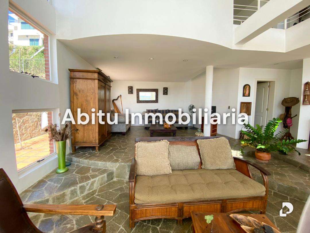 Casa en La Lagunita, Caracas – 10