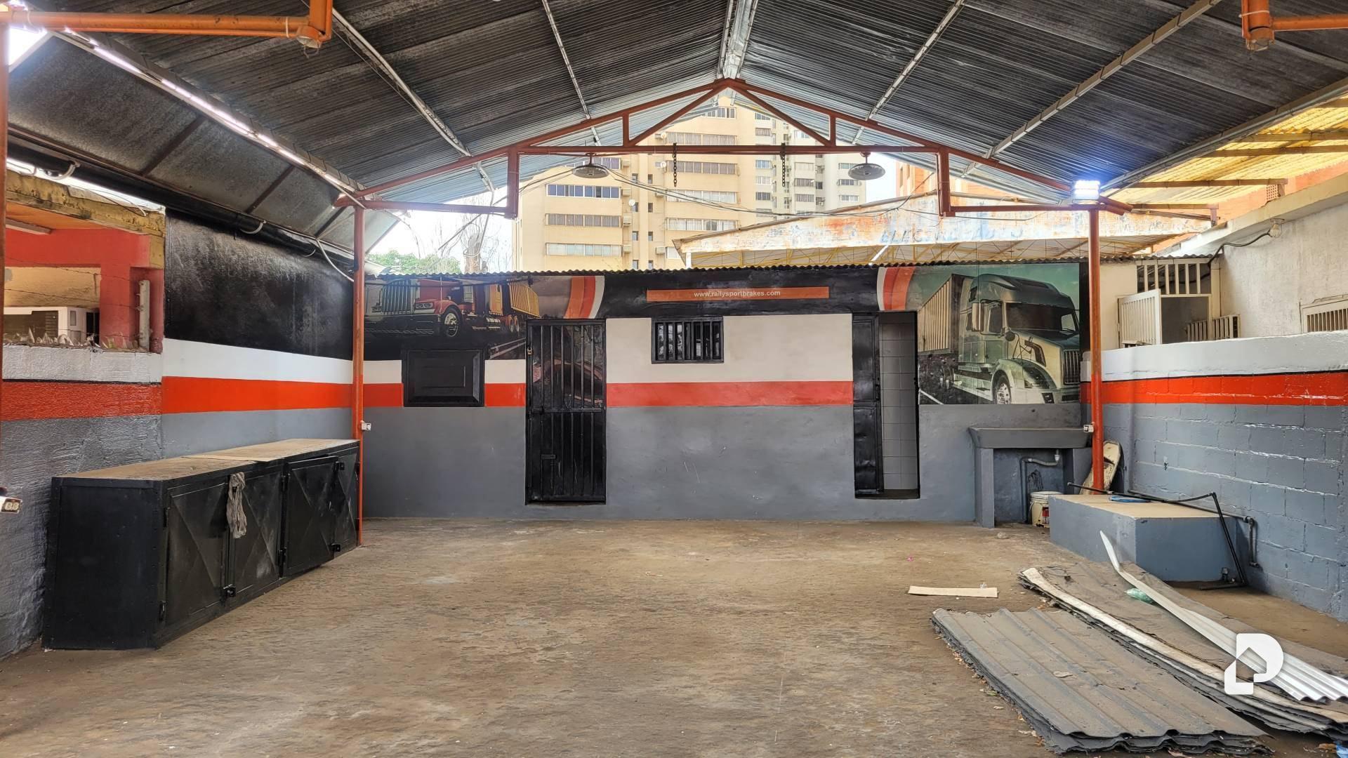 Local comercial en Avenida Cecilio Acosta, Maracaibo – 1