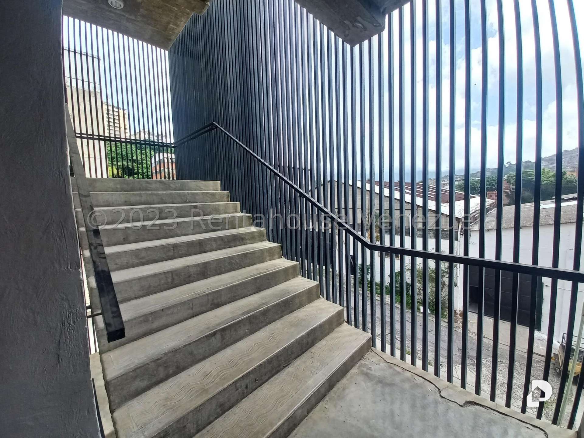 Oficina en El Llanito, Caracas – 24