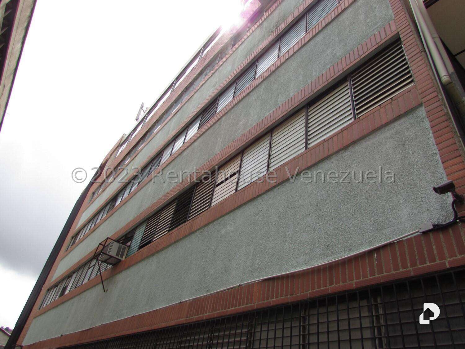 Oficina en El Llanito, Caracas – 25