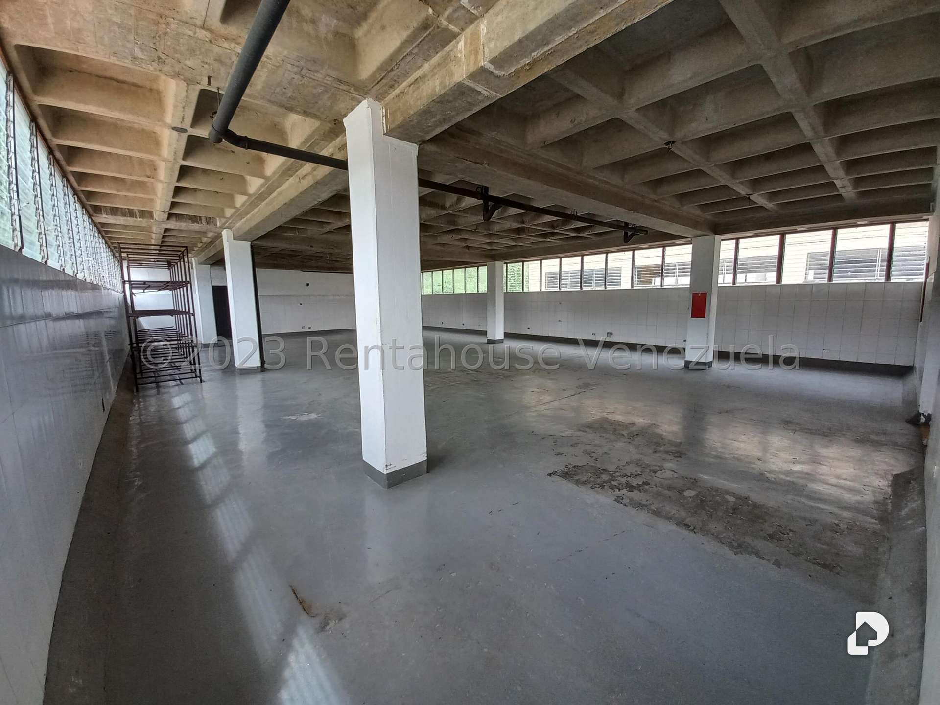 Oficina en El Llanito, Caracas – 13