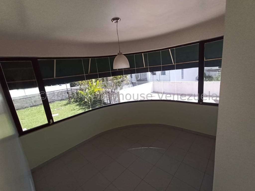 Casa en La Lagunita Country Club, Caracas