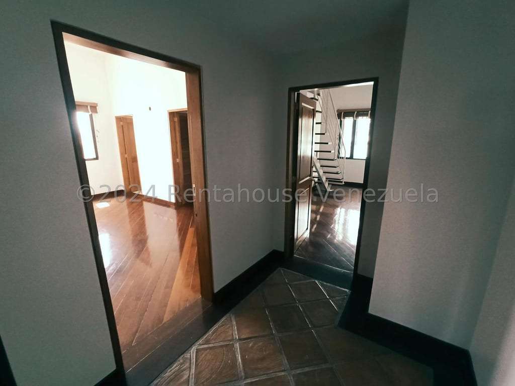 Casa en La Lagunita Country Club, Caracas