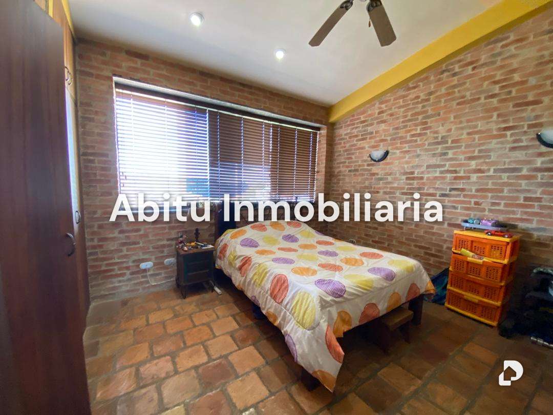 Apartamento en Urb. Miranda, Caracas – 12