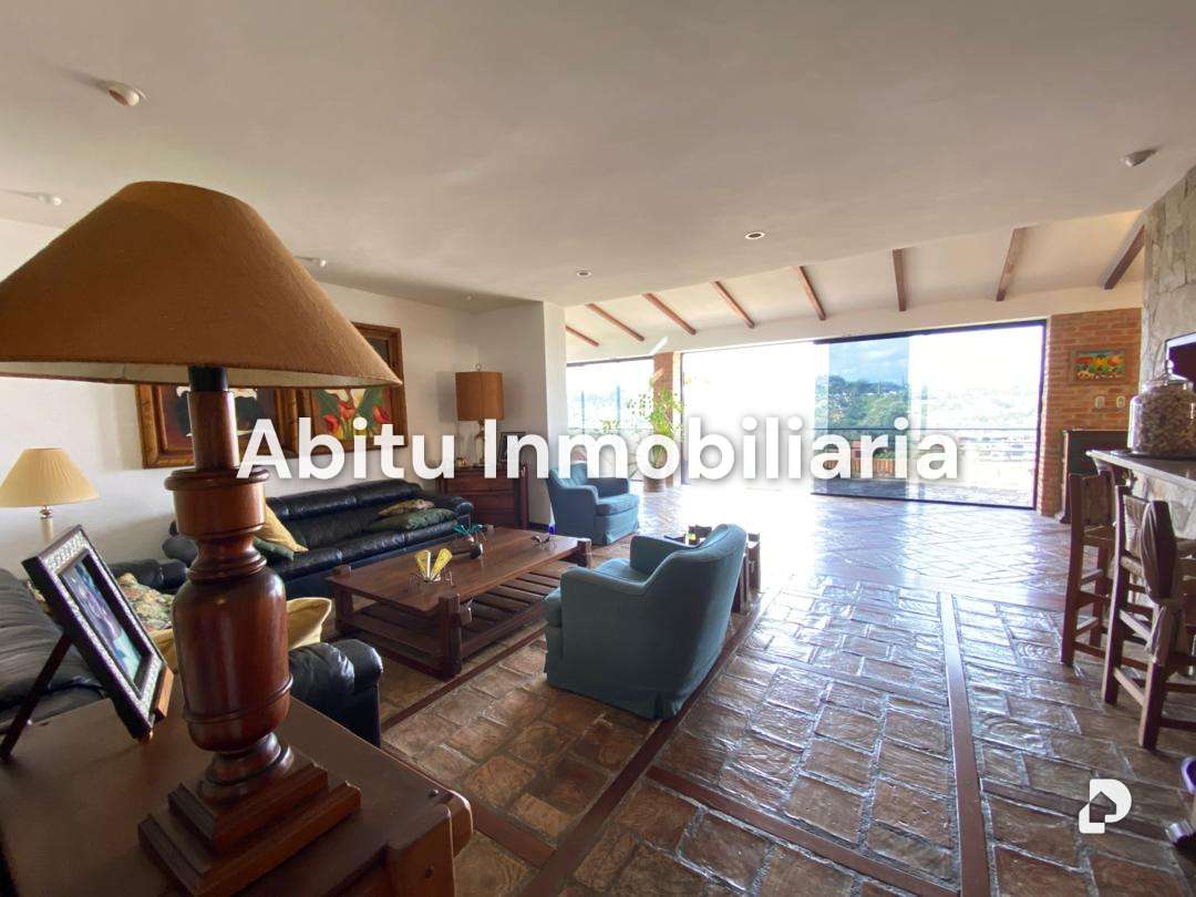 Apartamento en Urb. Miranda, Caracas – 2