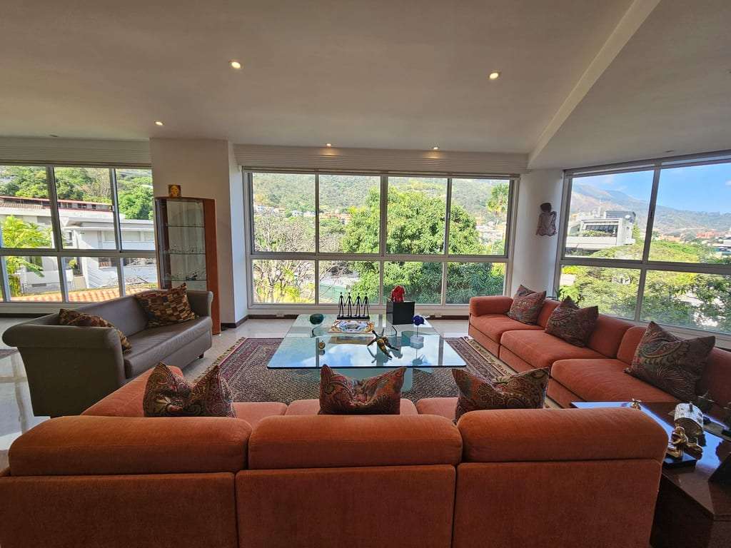 Apartamento en Los Palos Grandes, Caracas - 1