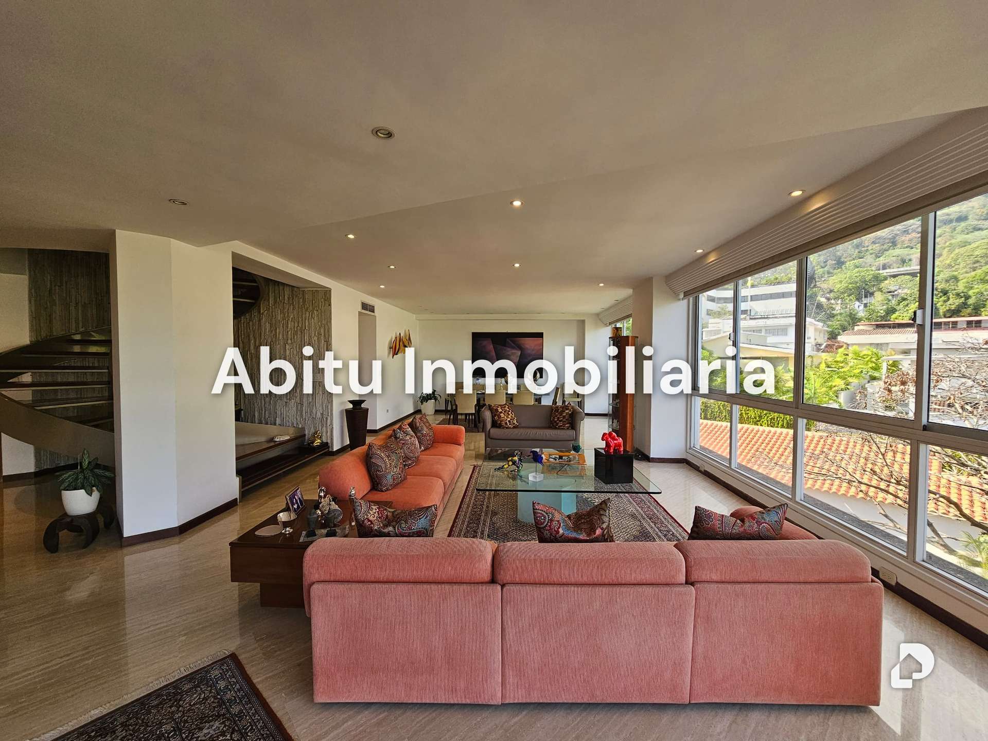 Apartment in Los Palos Grandes, Caracas – 2