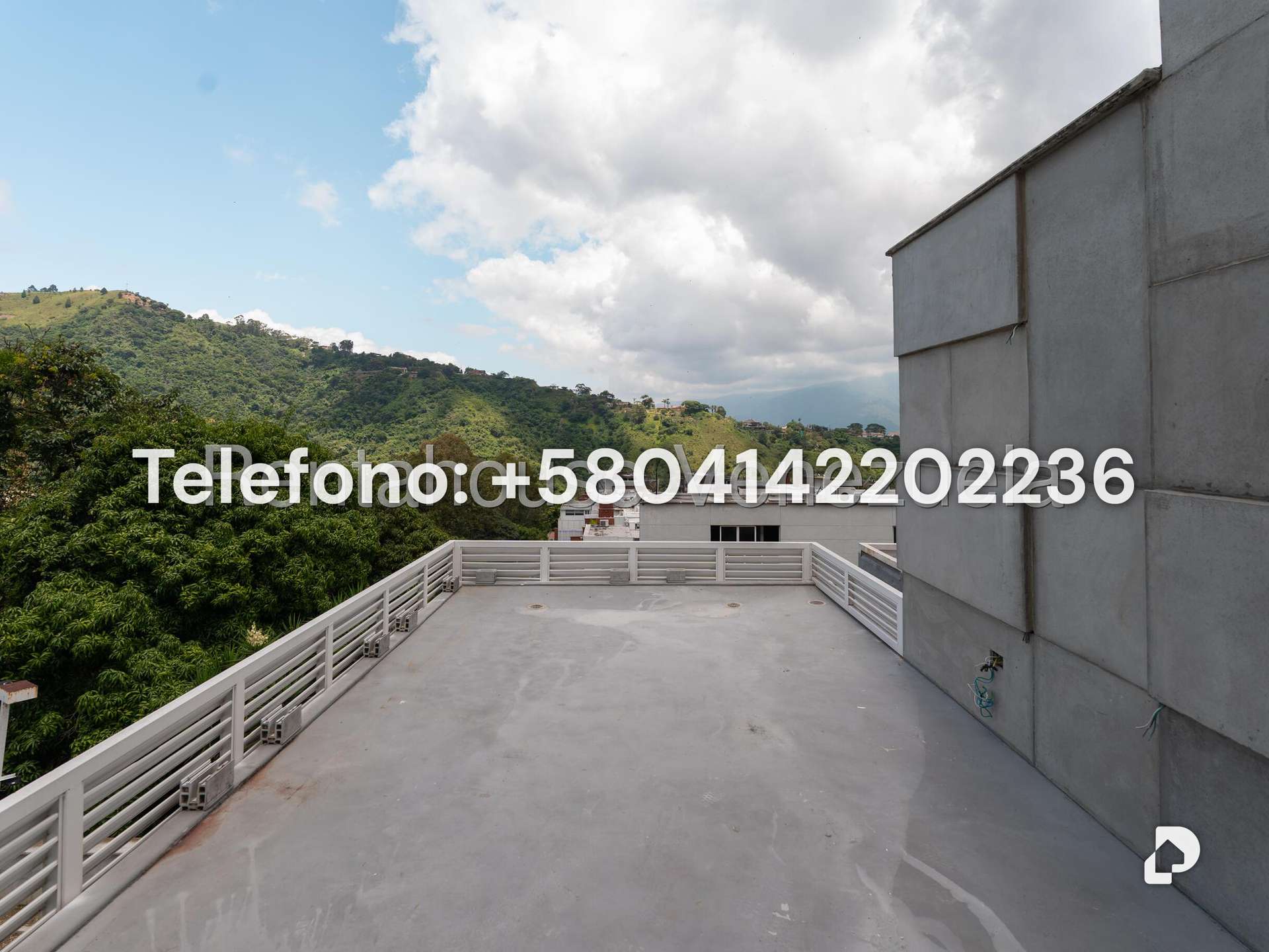 Townhouse en Los Naranjos (del Cafetal), Caracas – 32
