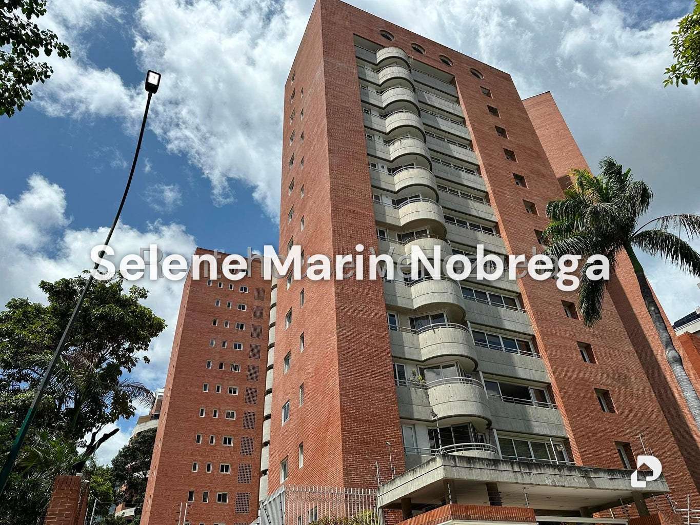 Apartamento en El Rosal, Caracas – 1