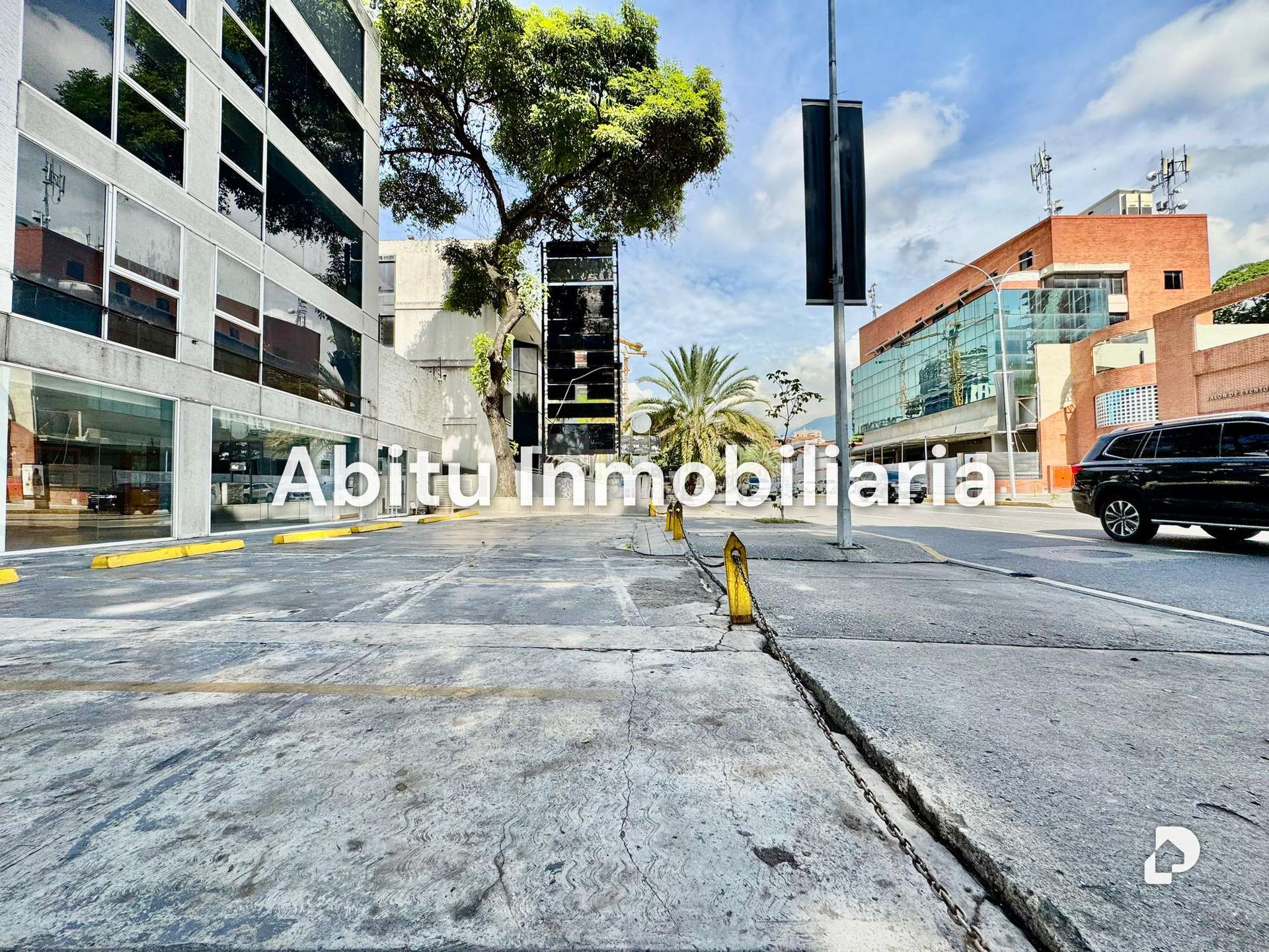 Edificio en Las Mercedes, Caracas – 2