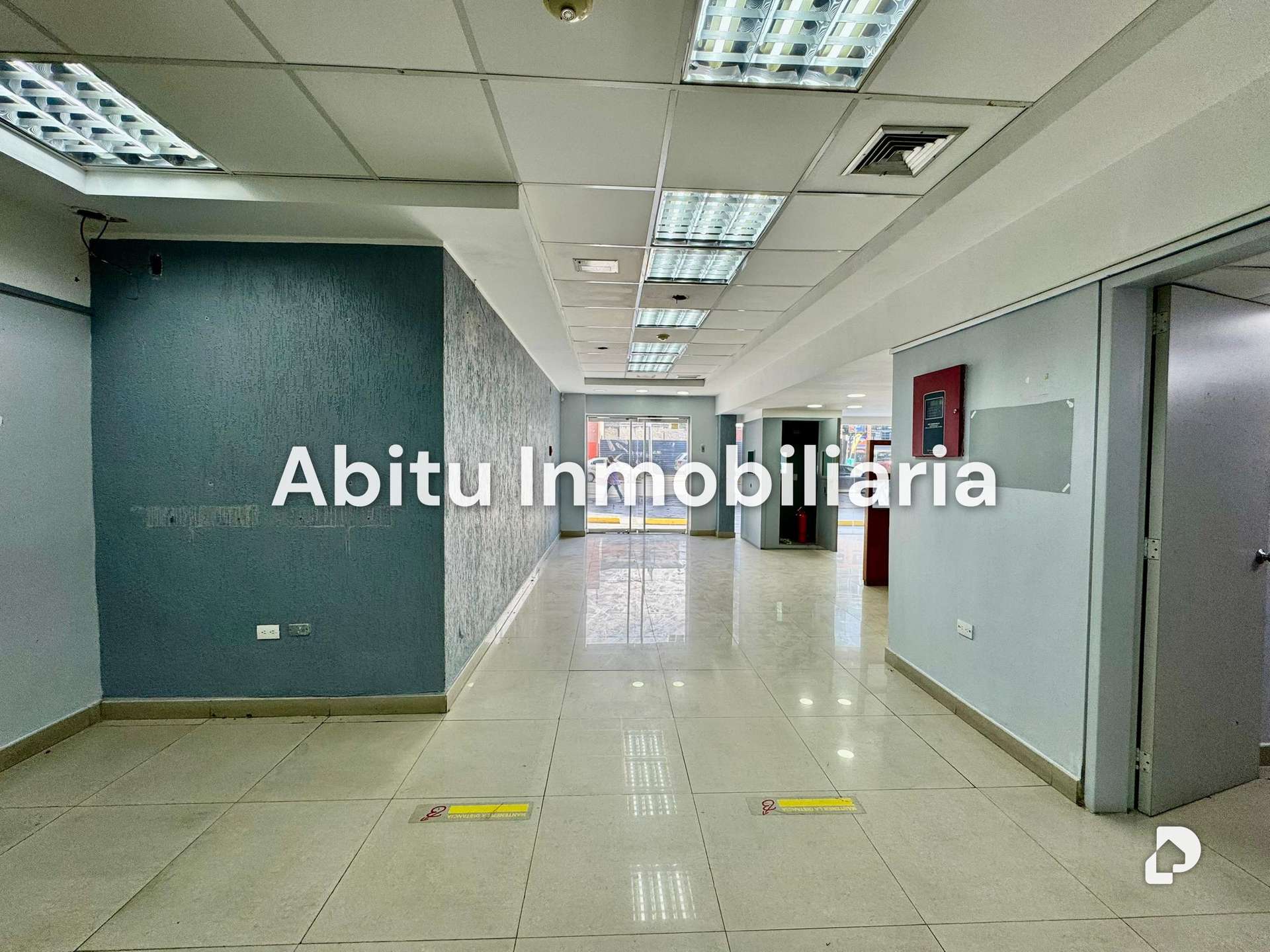 Edificio en Las Mercedes, Caracas – 12