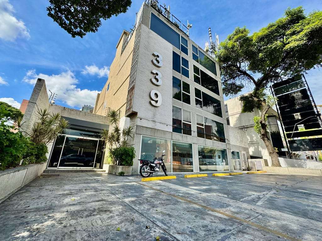 Edificio en Las Mercedes, Caracas - 1