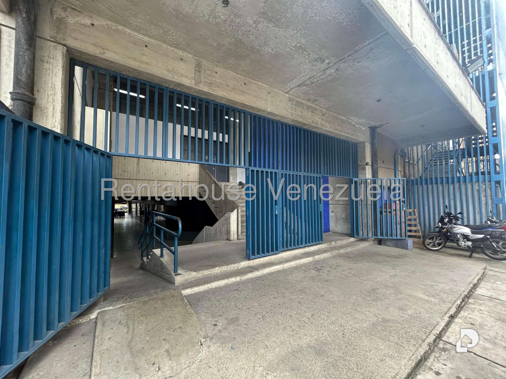 Warehouse in San Martín, Caracas – 12