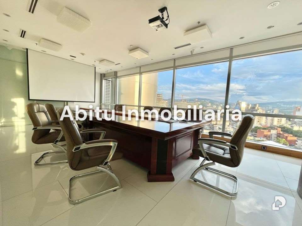 Oficina en La Castellana, Caracas – 4