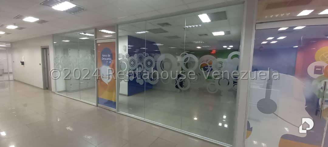 Local comercial en Parroquia La Candelaria, Caracas – 2