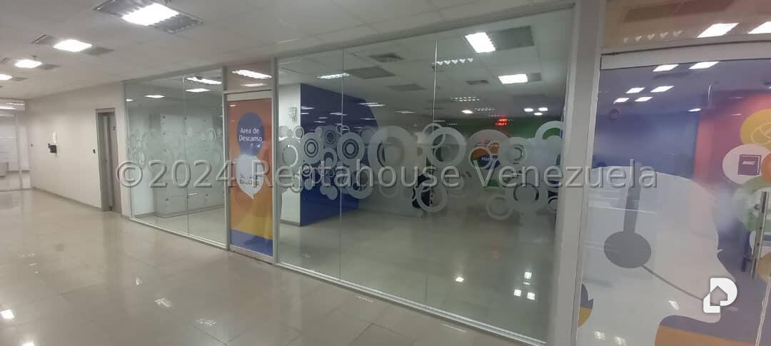 Local comercial en Parroquia La Candelaria, Caracas – 2
