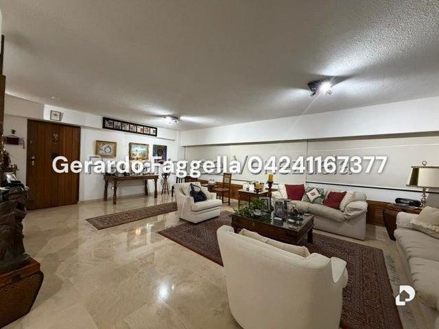 Apartamento en La Lagunita, Caracas – 2