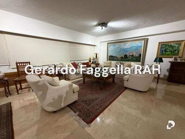 Apartamento en La Lagunita, Caracas – 3