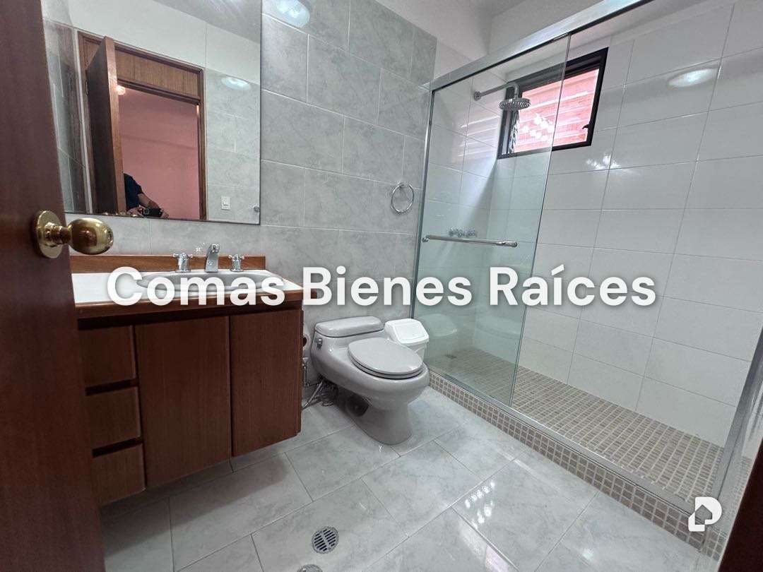 Apartment in Campo Alegre, Caracas – 11