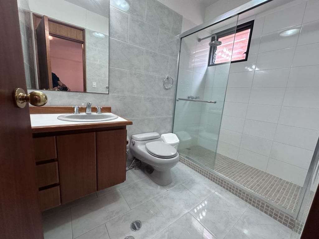 Apartamento en Campo Alegre, Caracas