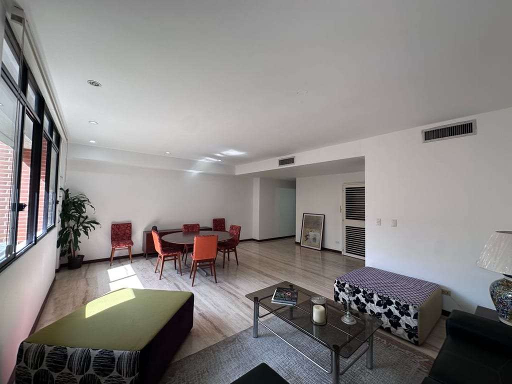 Apartamento en Campo Alegre, Caracas