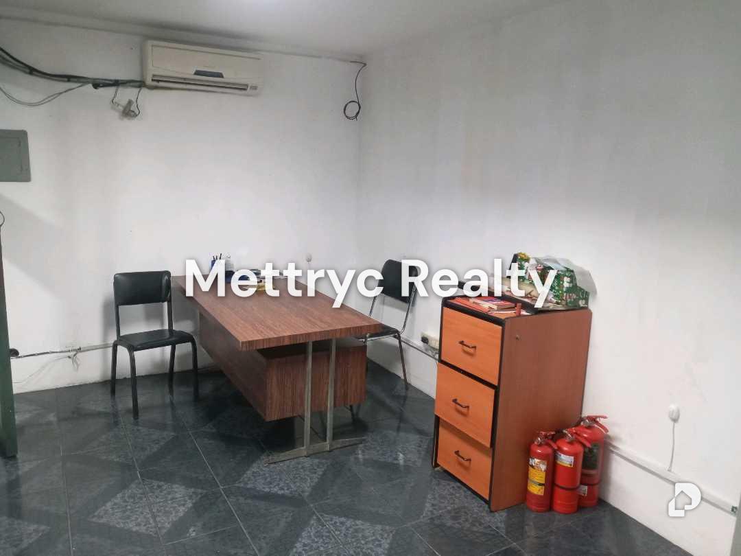 Local comercial en Av. Bolívar Norte, Valencia – 1