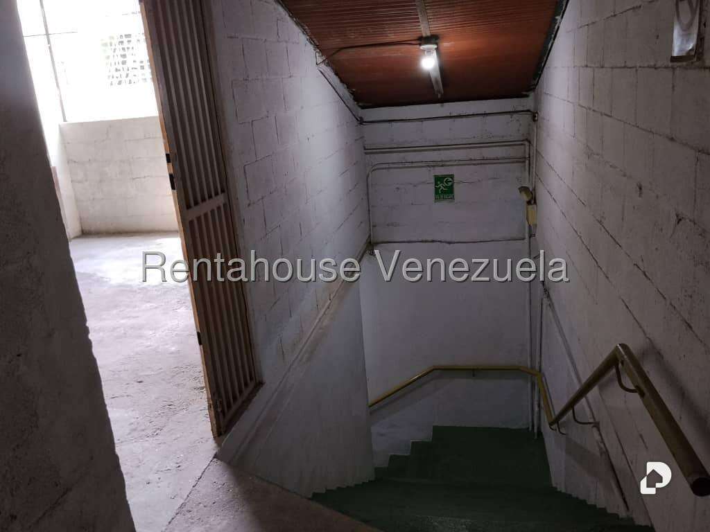 Local comercial en Prado de María, Caracas – 15