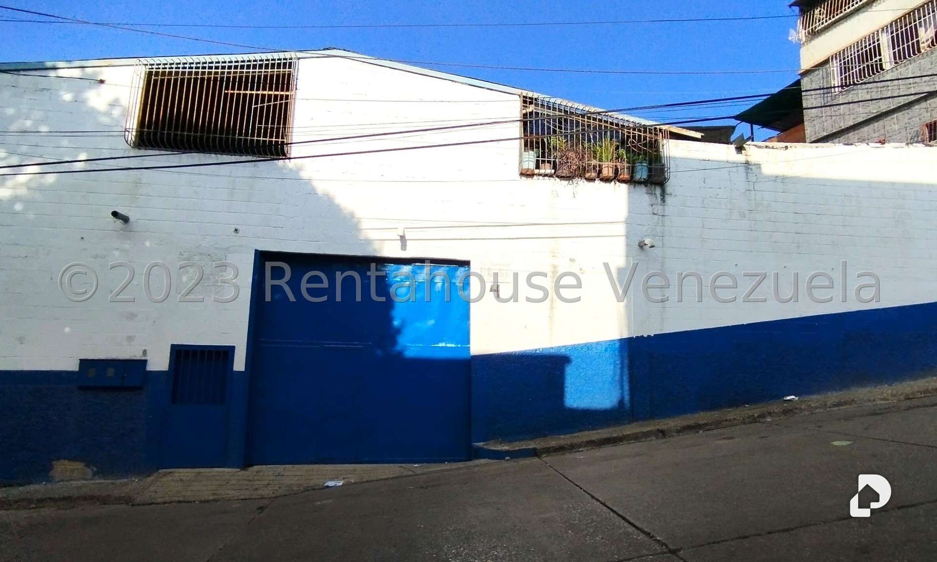 Local comercial en Prado de María, Caracas – 3