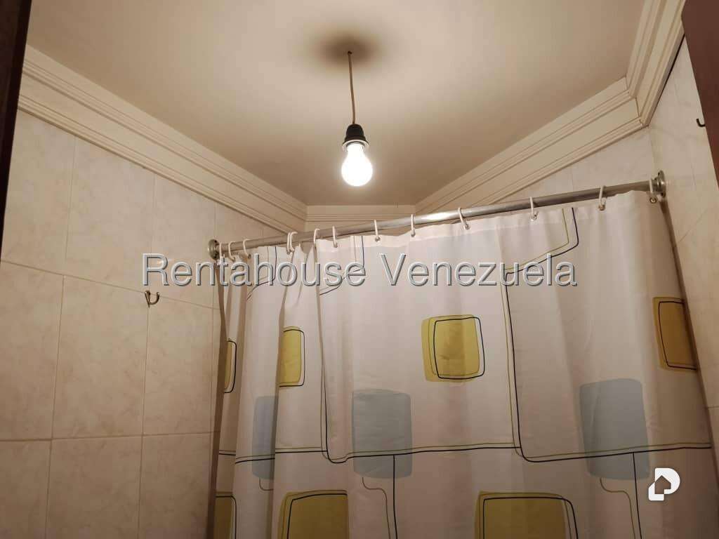 Local comercial en Prado de María, Caracas – 23