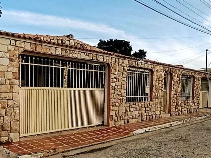 Casa en Ciudad Alianza, Guacara - 1