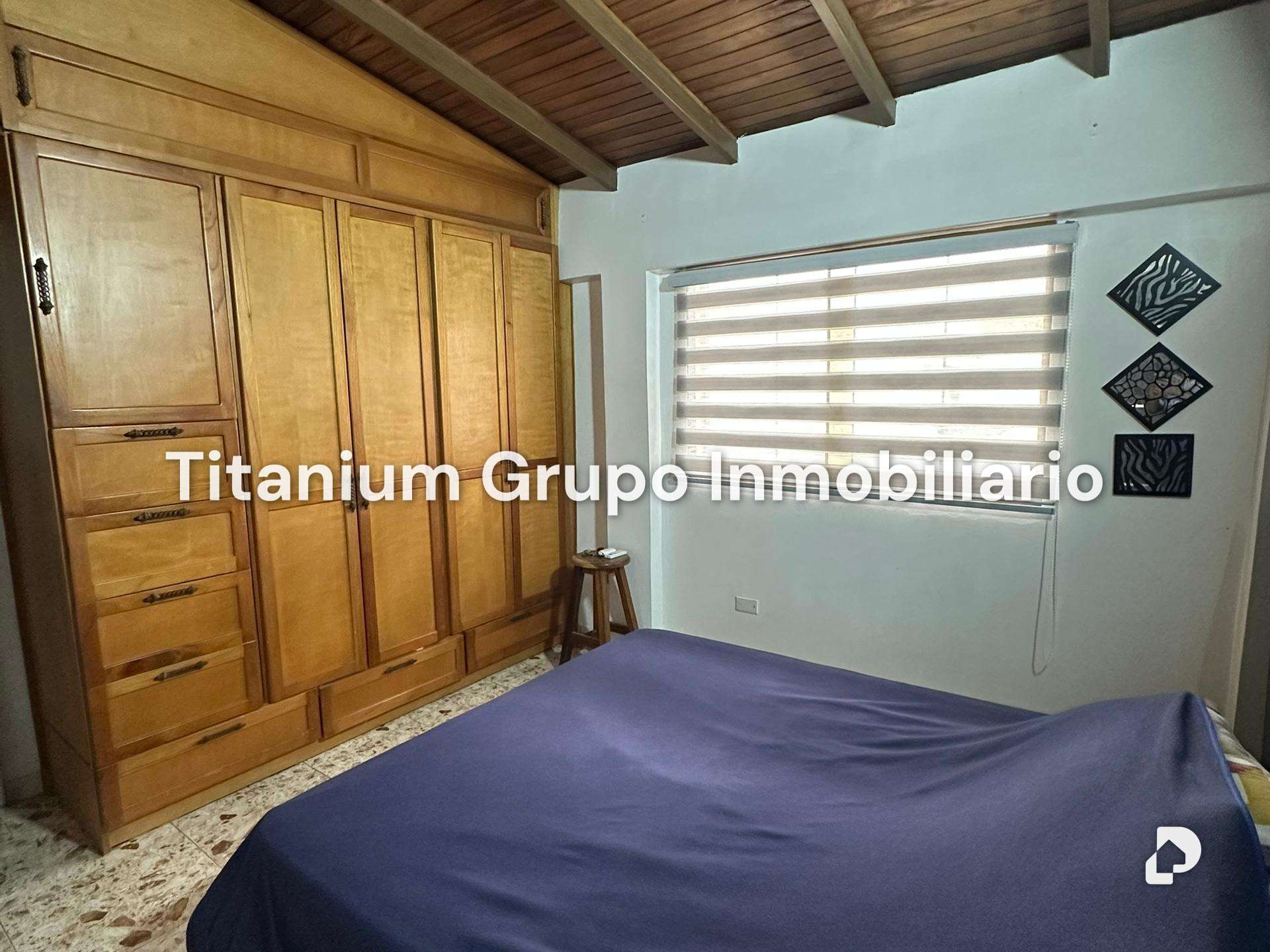Townhouse en Monteserino, San Diego – 7