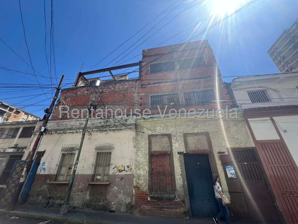 Galpón en Parroquia Altagracia, Caracas - 1