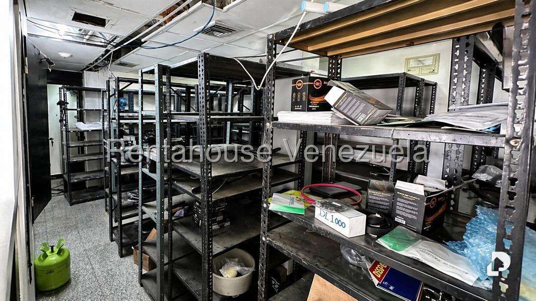 Local comercial en Cumbres de Curumo, Caracas – 6
