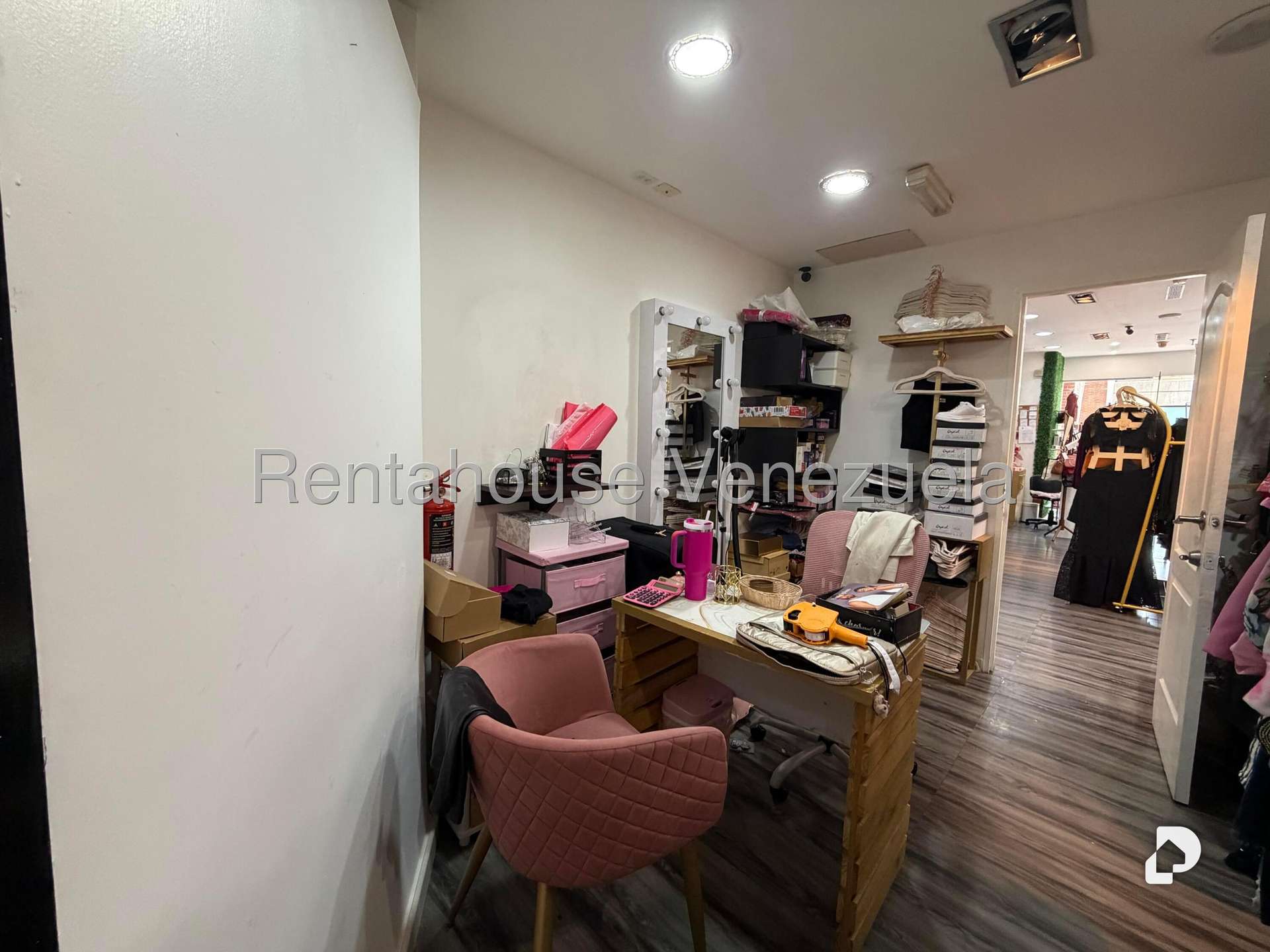 Local comercial en El Cafetal, Caracas – 8