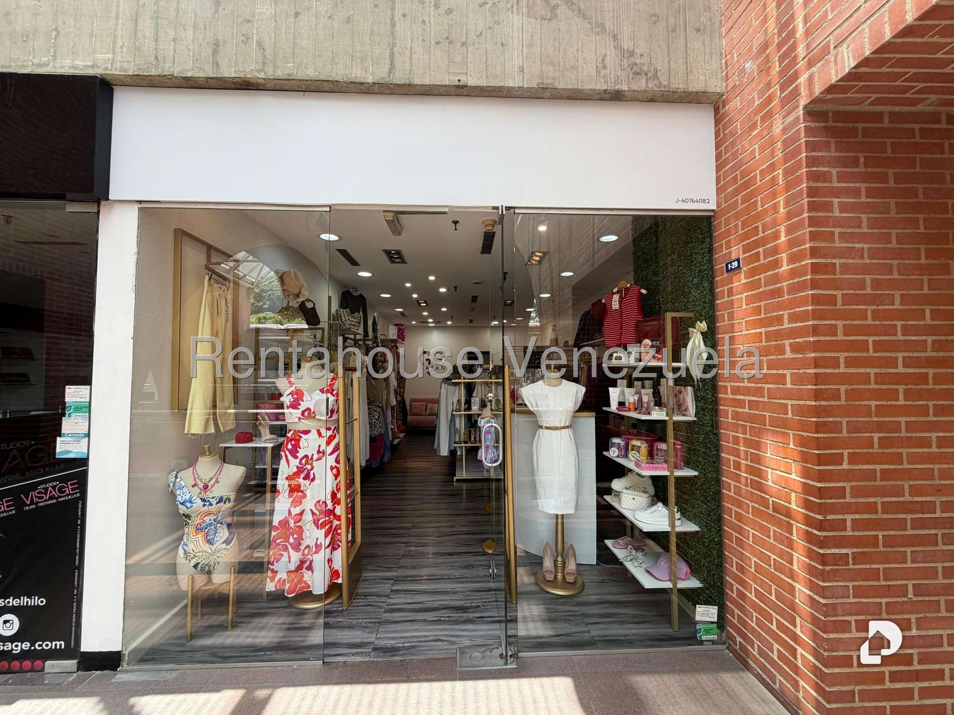 Local comercial en El Cafetal, Caracas – 1
