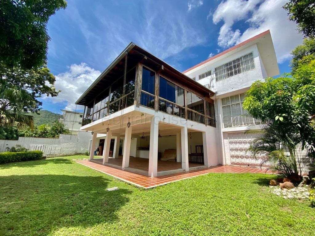 Casa en Prados del Este, Caracas - 1