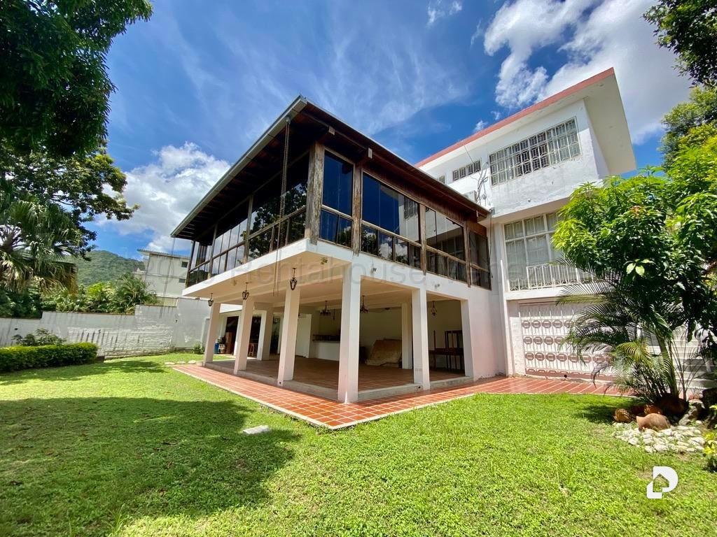 Casa en Prados del Este, Caracas – 1