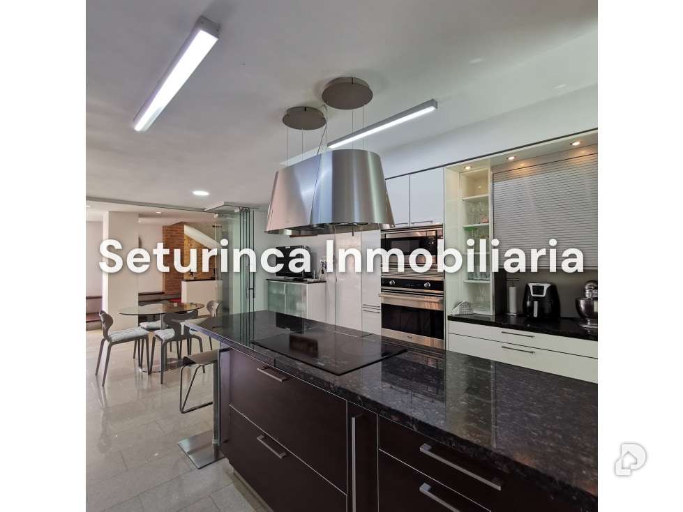Apartamento en Campo Alegre, Caracas – 25