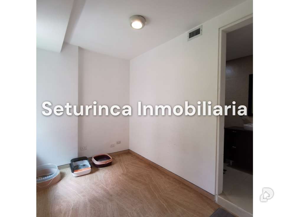 Apartamento en Campo Alegre, Caracas – 24