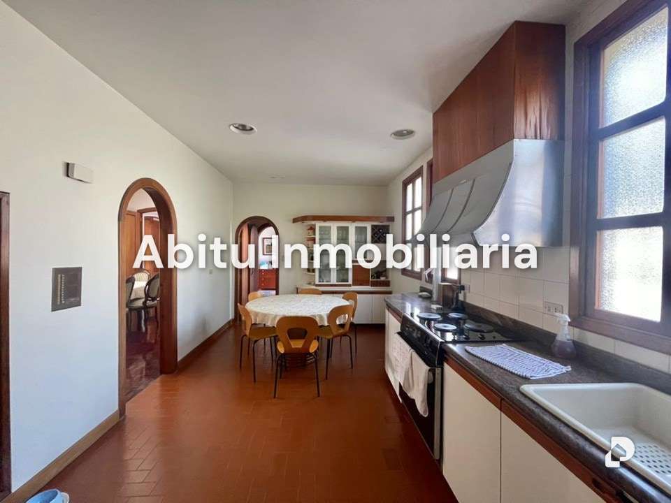 Casa en Colinas de Bello Monte, Caracas – 18