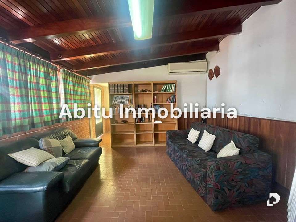 Casa en Colinas de Bello Monte, Caracas – 16