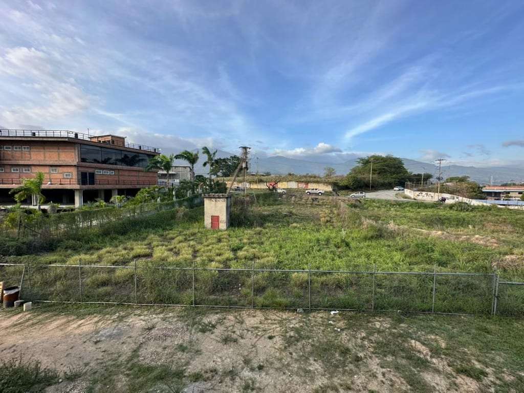 Terreno en Guatire - 1