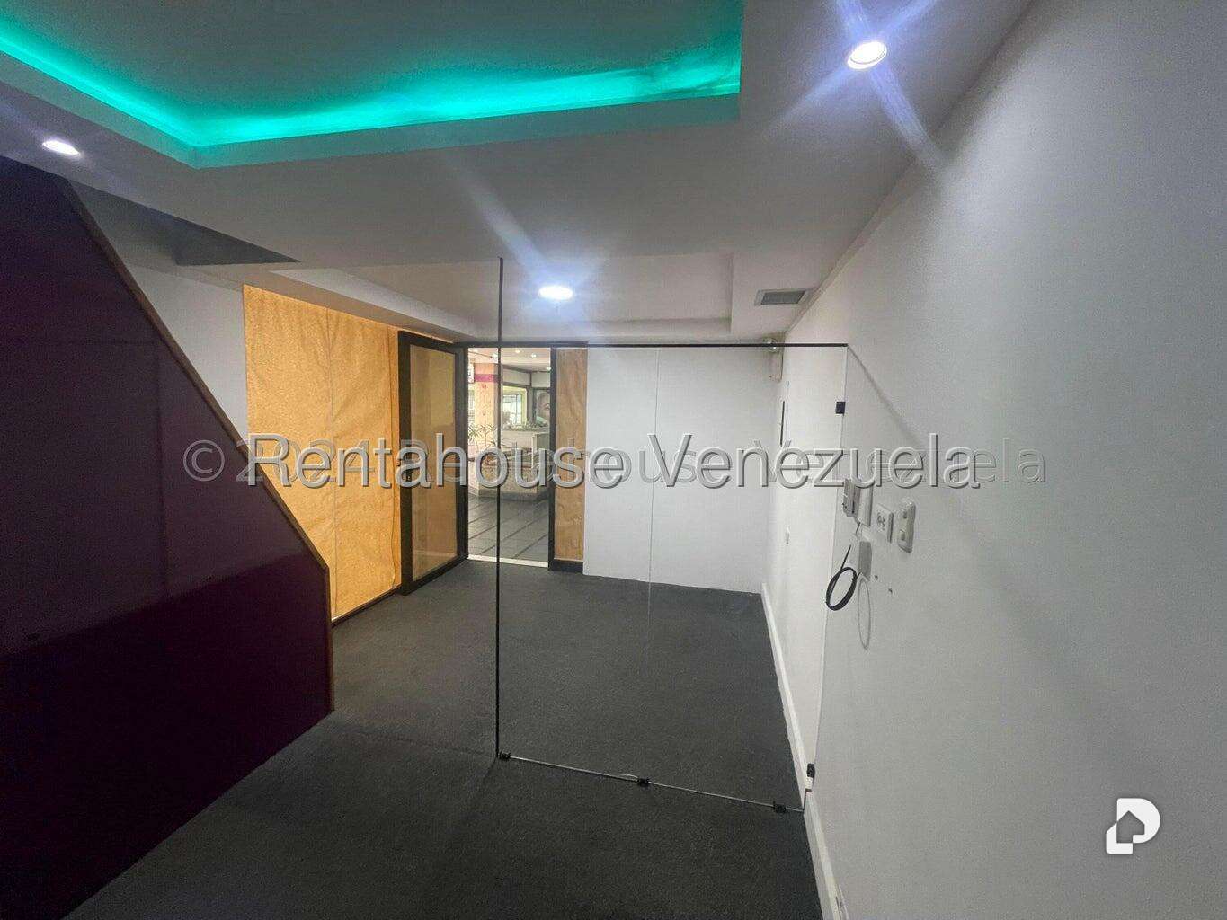 Local comercial en Prados del Este, Caracas – 3