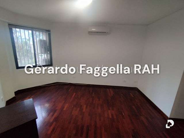 Apartamento en Colinas de Valle Arriba, Caracas – 13