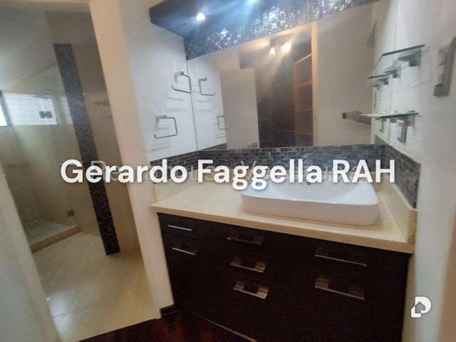 Apartamento en Colinas de Valle Arriba, Caracas – 15