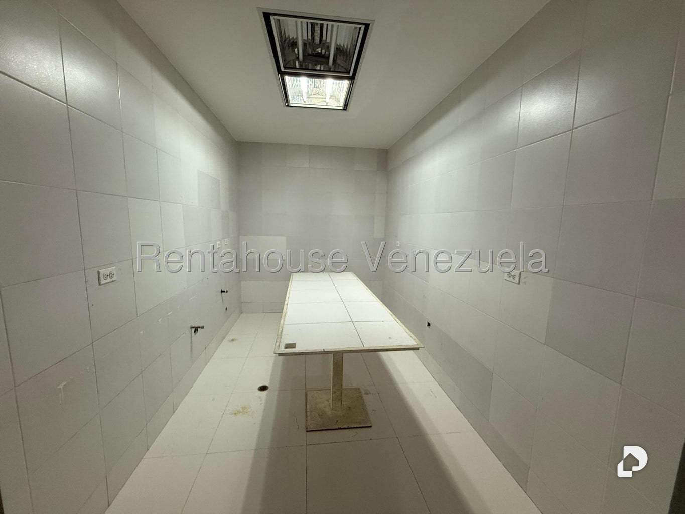 Commercial space in Santa Rosa de Lima, Caracas – 13