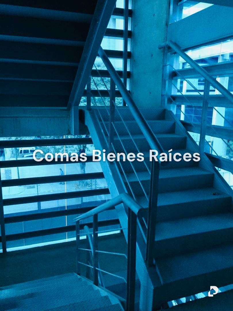 Building in La Castellana, Caracas – 11