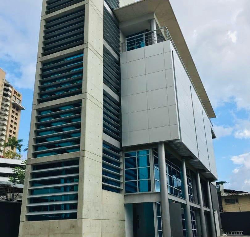 Edificio en La Castellana, Caracas